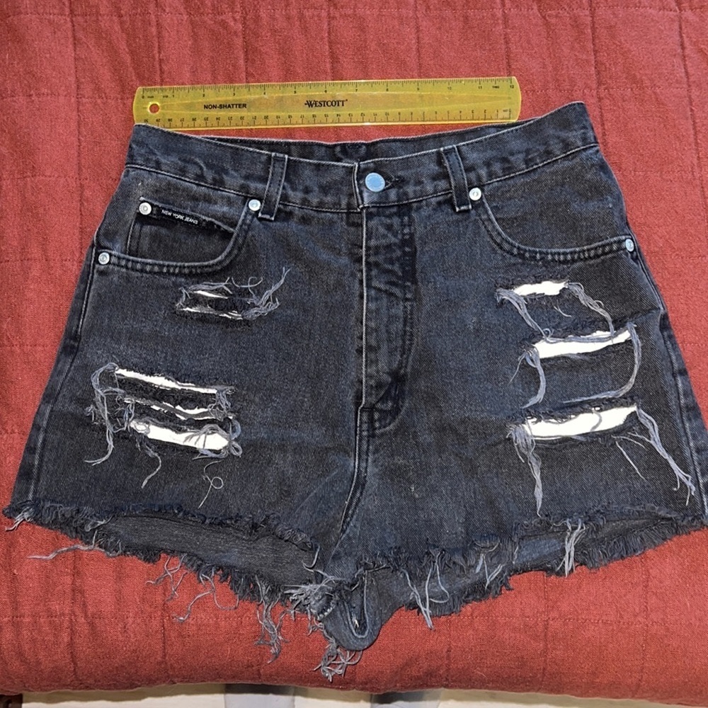 High waisted black New York Jeans short